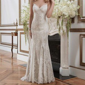 NEVER BEFORE WORN Justin Alexander Wedding Dress!!